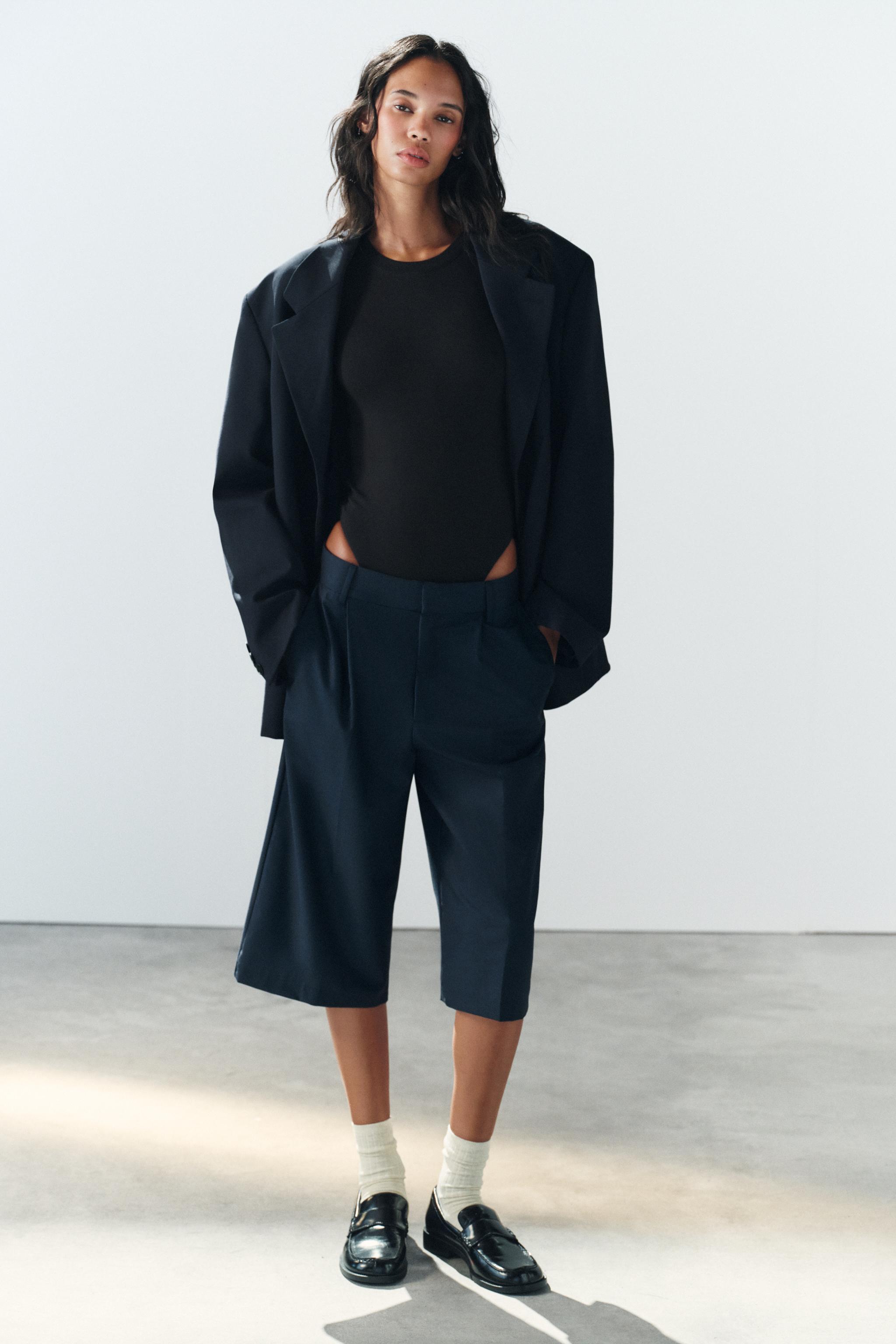 LONG-SLEEVE BODYSUIT