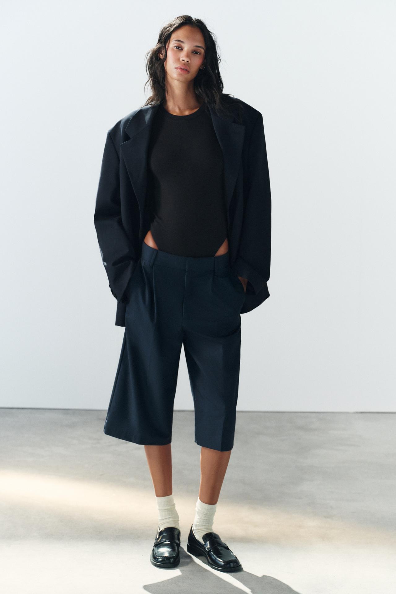LONG-SLEEVE BODYSUIT — Black