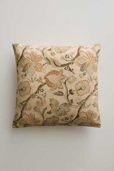 FLORAL PRINT CUSHION COVER - Light beige by Zara