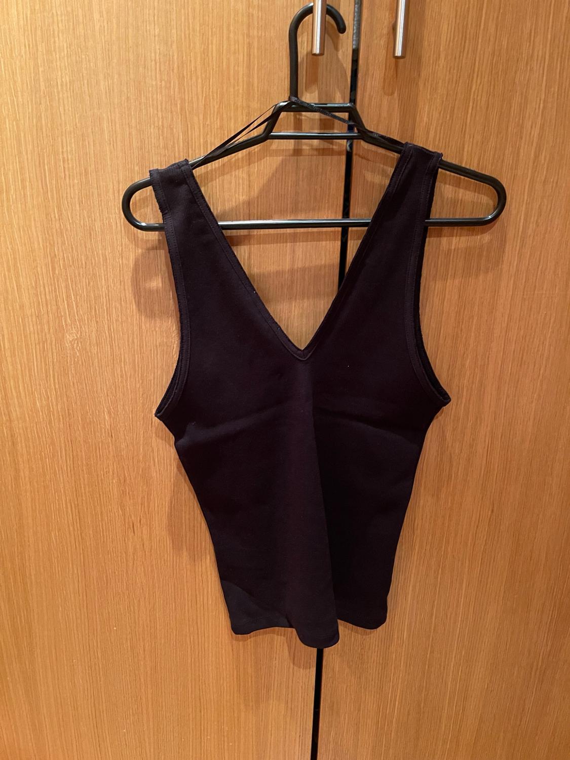 RIB V-NECK TOP - Image 2