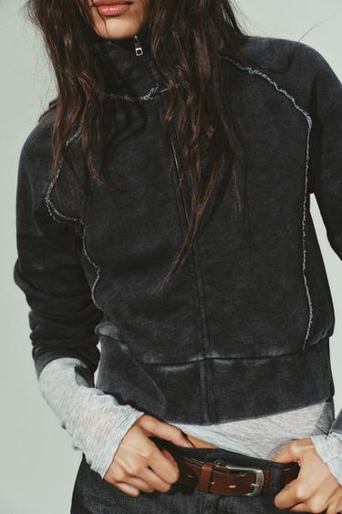 SHORT SWEATSHIRT WITH SEAMS - Anthracite grey by Zara