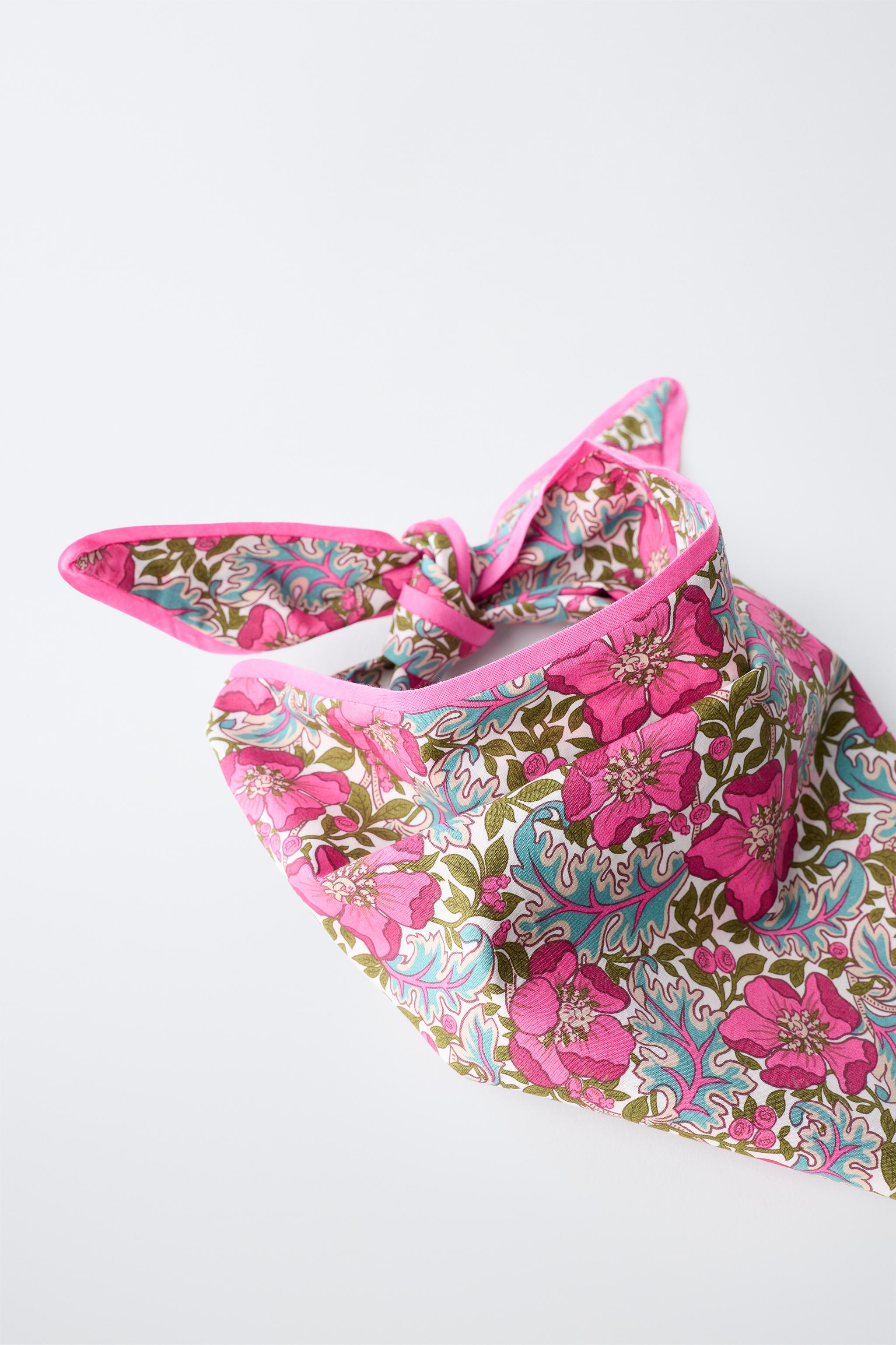 FLORAL PRINT BANDANA MADE WITH LIBERTY FABRIC — Fuchsia