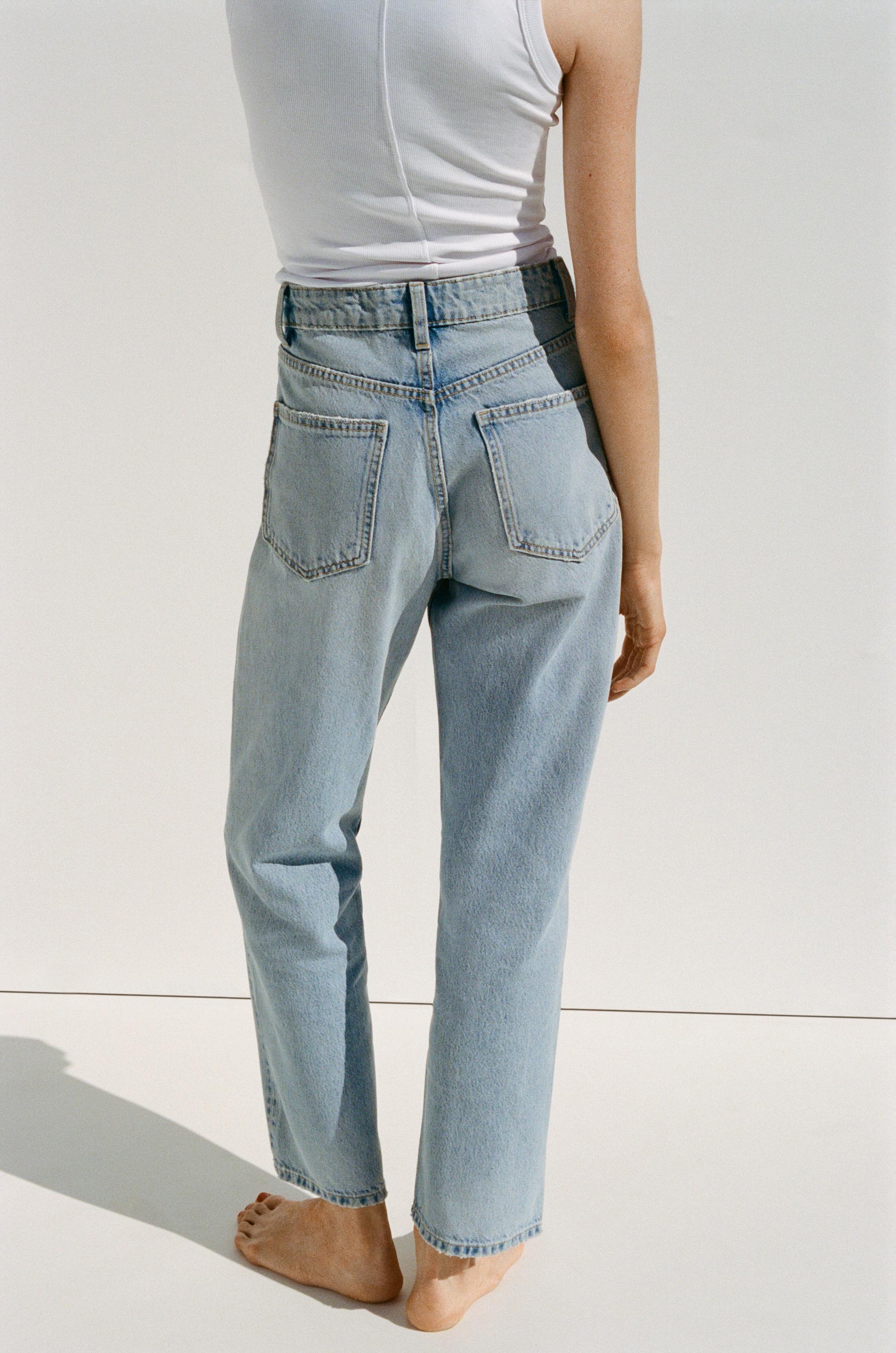 【ZARA】TRF MOM FIT ハイライズ デニムパンツ | 2569/047/401 TRF MOM FIT ハイライズ デニムパンツ - ネイビーブルー | ZARA