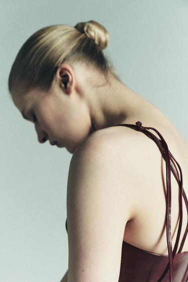 MINI-TOP AUS 100 % LEDER - GRANATROT von Zara