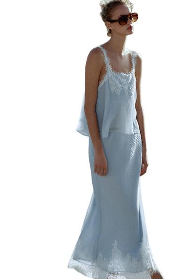 FALDA MIDI ENCAJE - Azul pastel de Zara