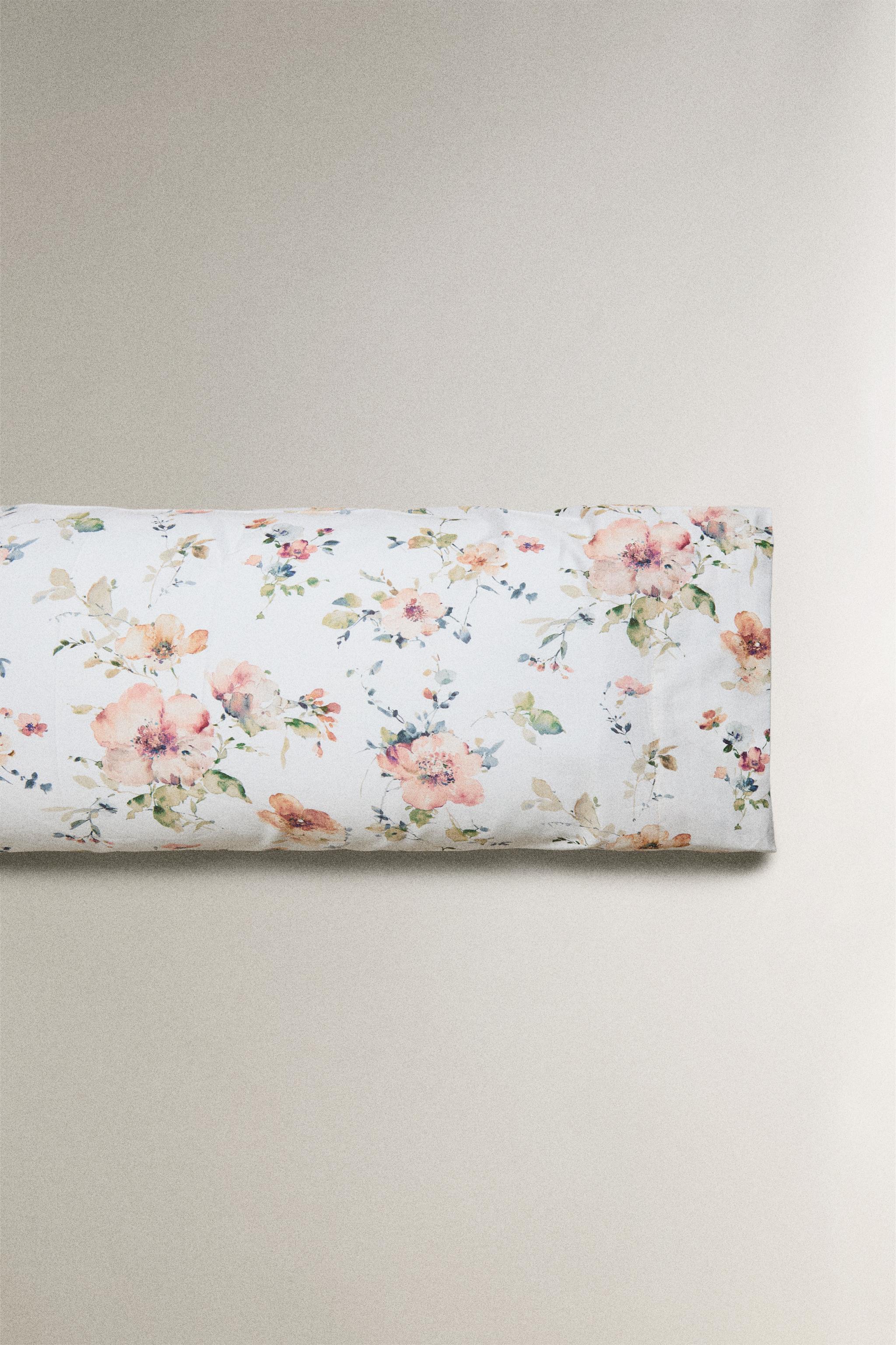 TAIE D’OREILLER SATIN FLEURS SAUVAGES (300 FILS)