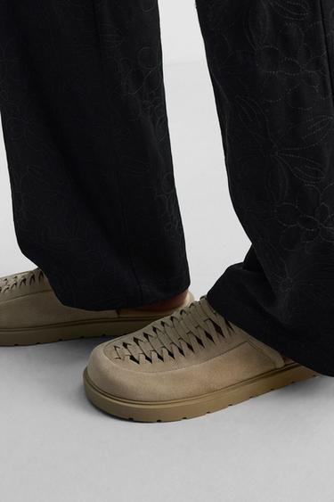 BRAIDED LEATHER CLOGS - Beige by Zara