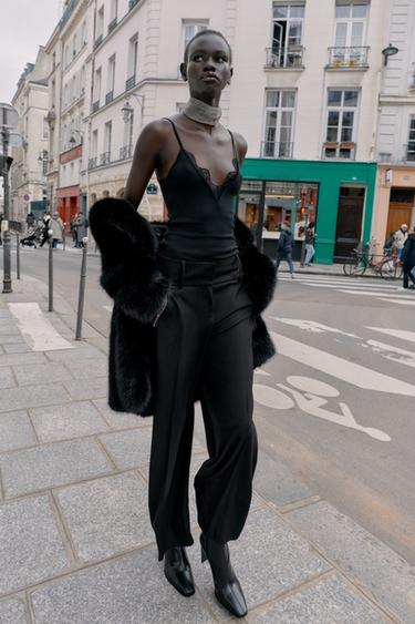 TROUSERS WITH ZIP POCKETS - Black by Zara