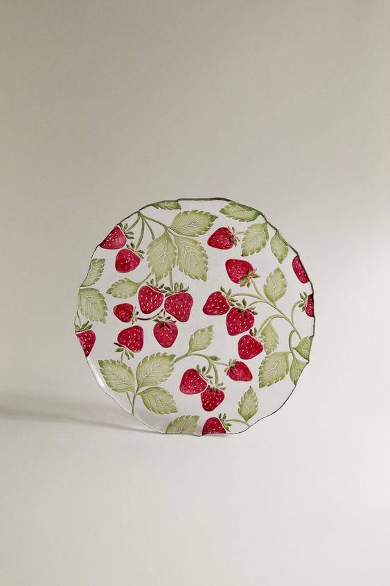 PLATO POSTRE VIDRIO FRESAS - Rojo de Zara - Imagen 0