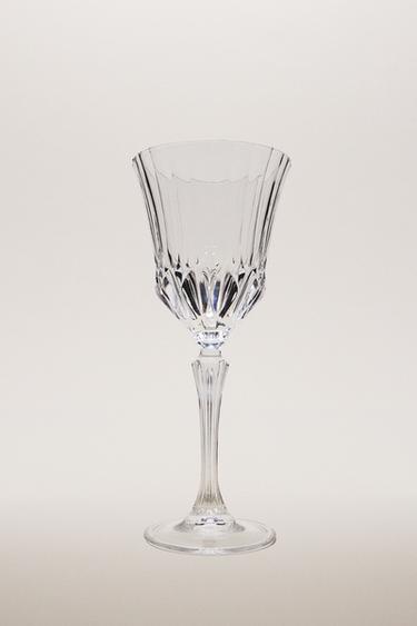 ENGRAVED-EFFECT CRYSTALLINE WINE GLASS - 990 by Zara