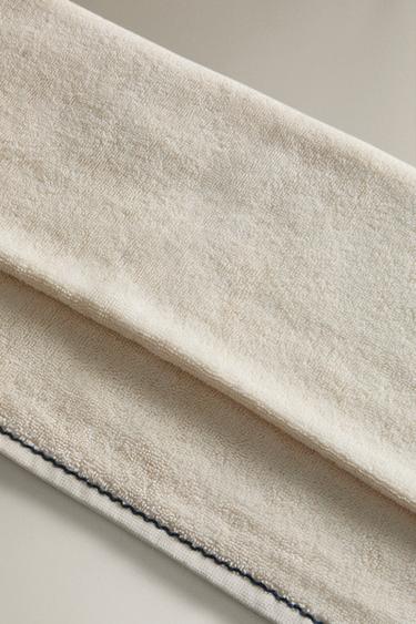 BATH TOWEL WITH SCALLOPED TOPSTITCHING - Ivory by Zara - Image 3