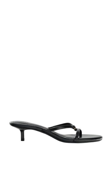 HEELED SANDALS WITH METAL DETAIL - Black by Zara