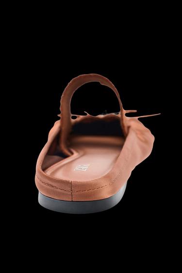 Zara SATIN EFFECT SLINGBACK SHOES - Russet Brown