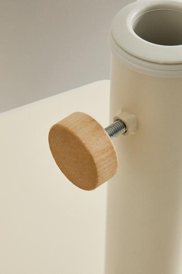 METAL BEACH UMBRELLA STAND - Ecru by Zara - Image 1