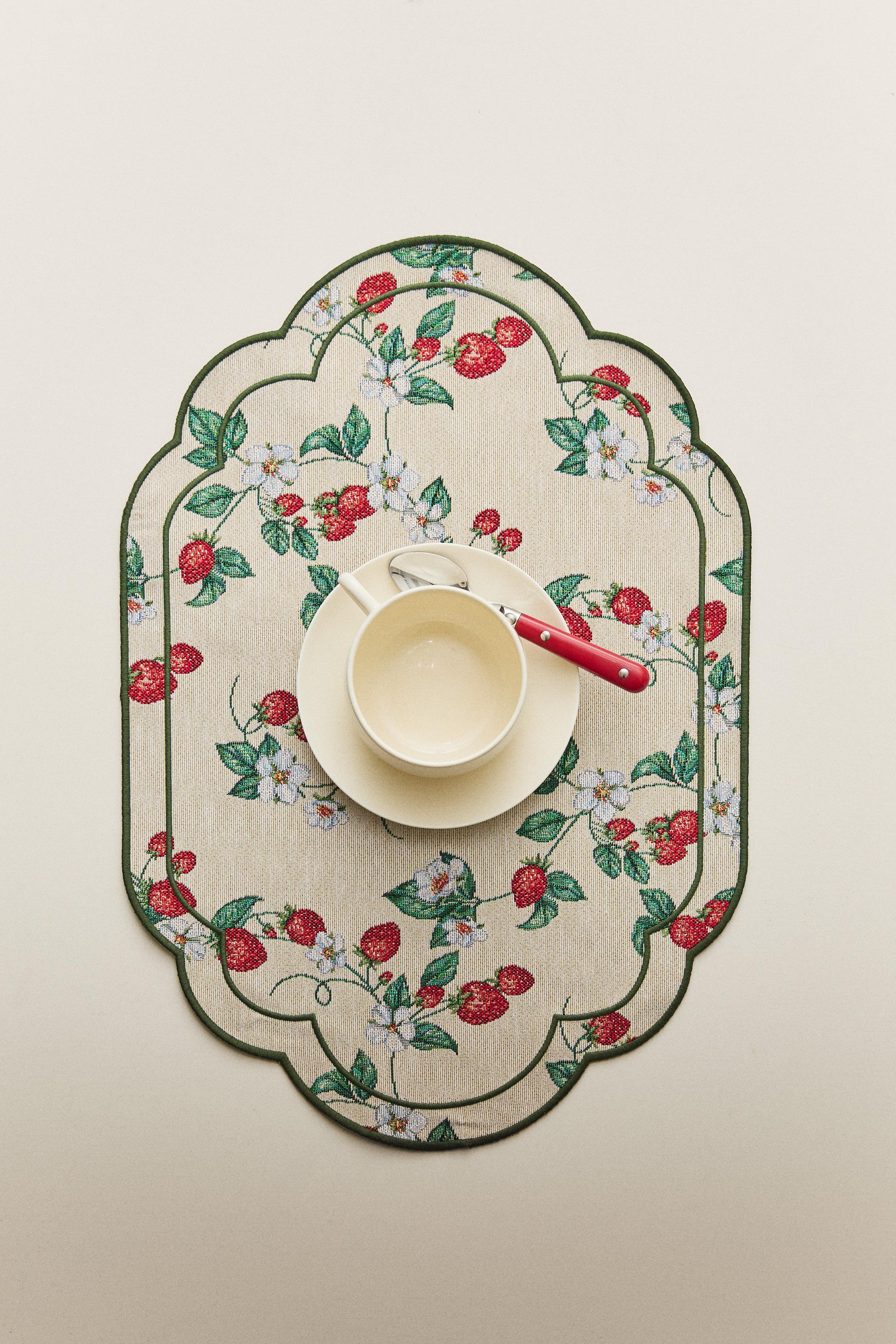 STRAWBERRY JACQUARD PLACEMAT — Green