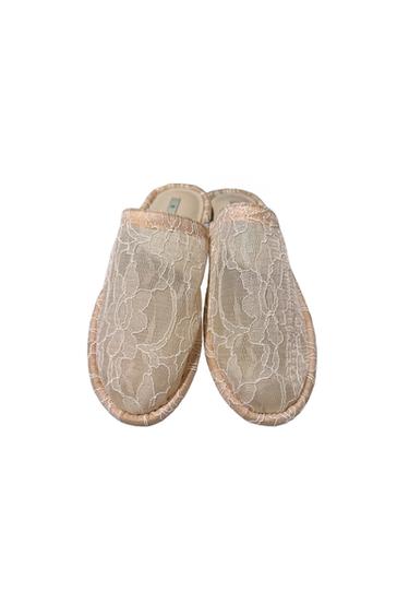 LACE SLIPPERS