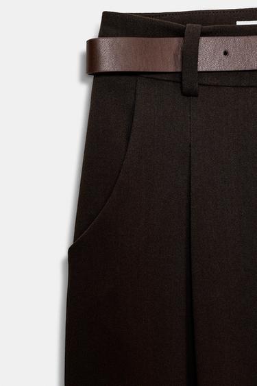 PANTALON À PINCES AVEC CEINTURE - Marron foncé de Zara - Image 8