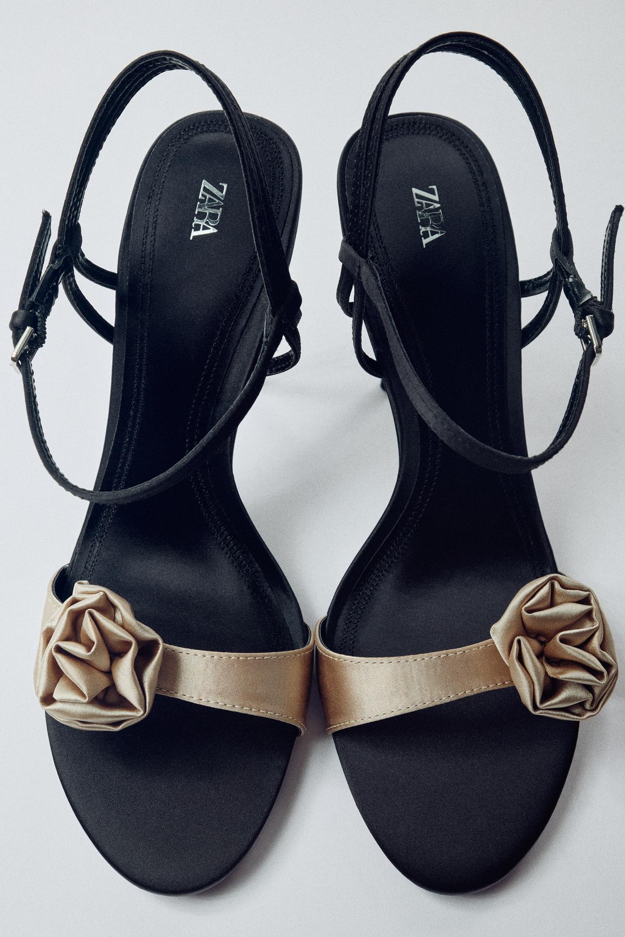 FLOWER HEELED SANDALS — Black