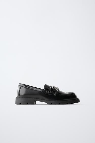 MOCASÍN CHAROL CHARMS - Negro de Zara - Imagen 0
