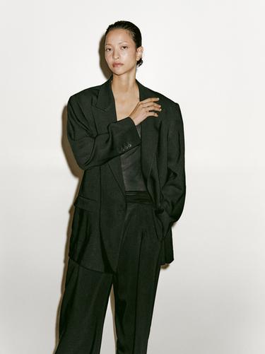 Pantalón traje pinza con lino - Limited edition - Negro de Zara