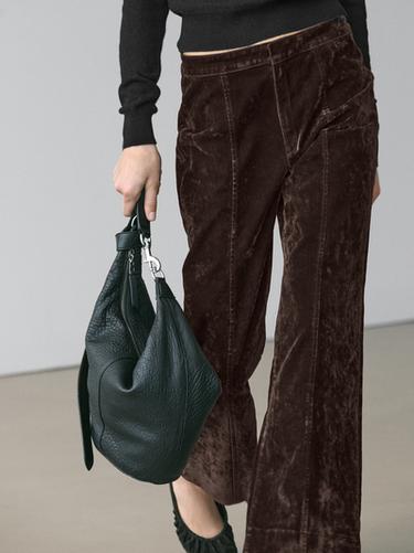 Jeans flare fit tiro alto flock - Chocolate de Zara