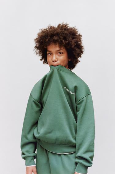 CONJUNTO JOGGING SUDADERA Y JOGGER BORDADO TEXTO - Verde de Zara