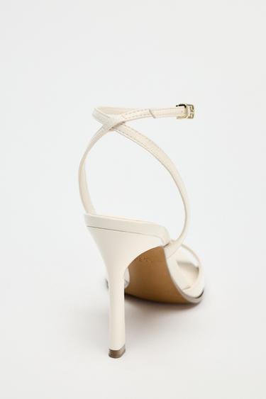SANDALES VERNIES À TALONS - Blanc de Zara - Image 4
