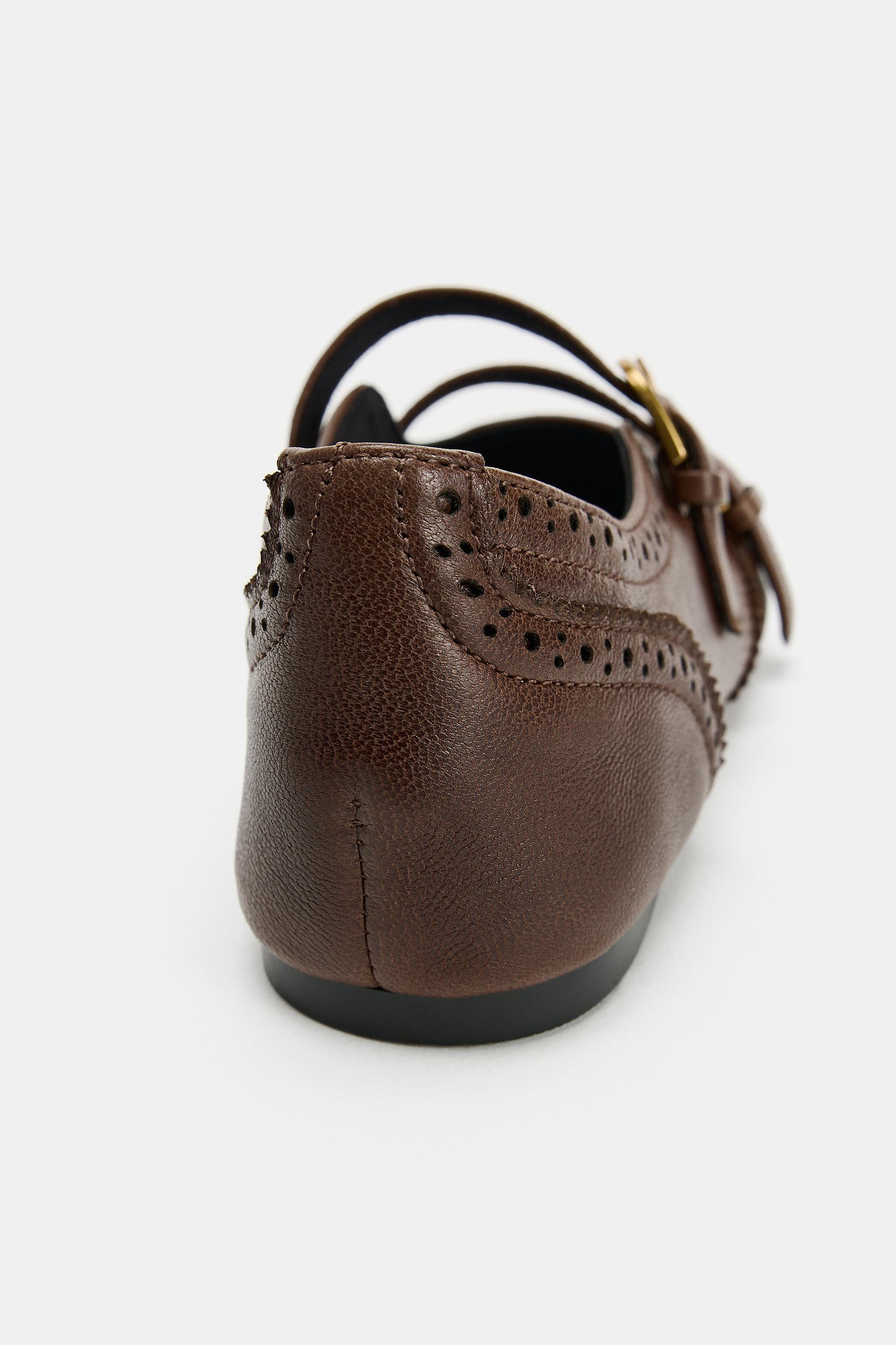 BALLERINES EN CUIR