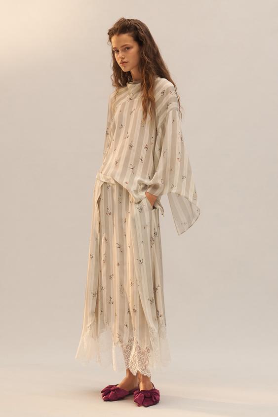 SAIA FLORES RENDA LIMITED EDITION Estamp 2 ZARA Brasil saia-flores-renda-limited-edition-estamp-2-zara-brasil