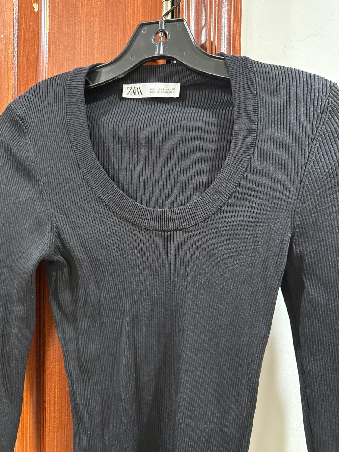 KNIT TOP WITH ROUND NECK - Image 2