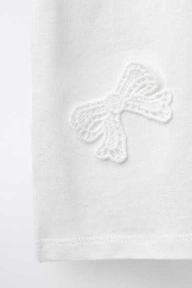 T-SHIRT LACETS CROCHET - Blanc cassé de Zara - Image 3