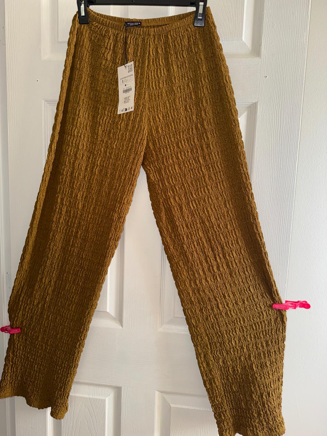 TEXTURED PANTS