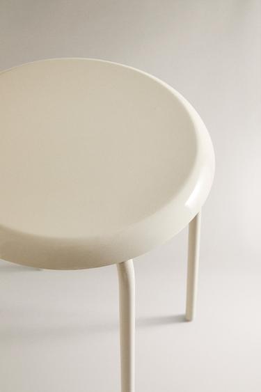 TABOURET MÉTAL LAQUÉ - Écru de Zara - Image 2