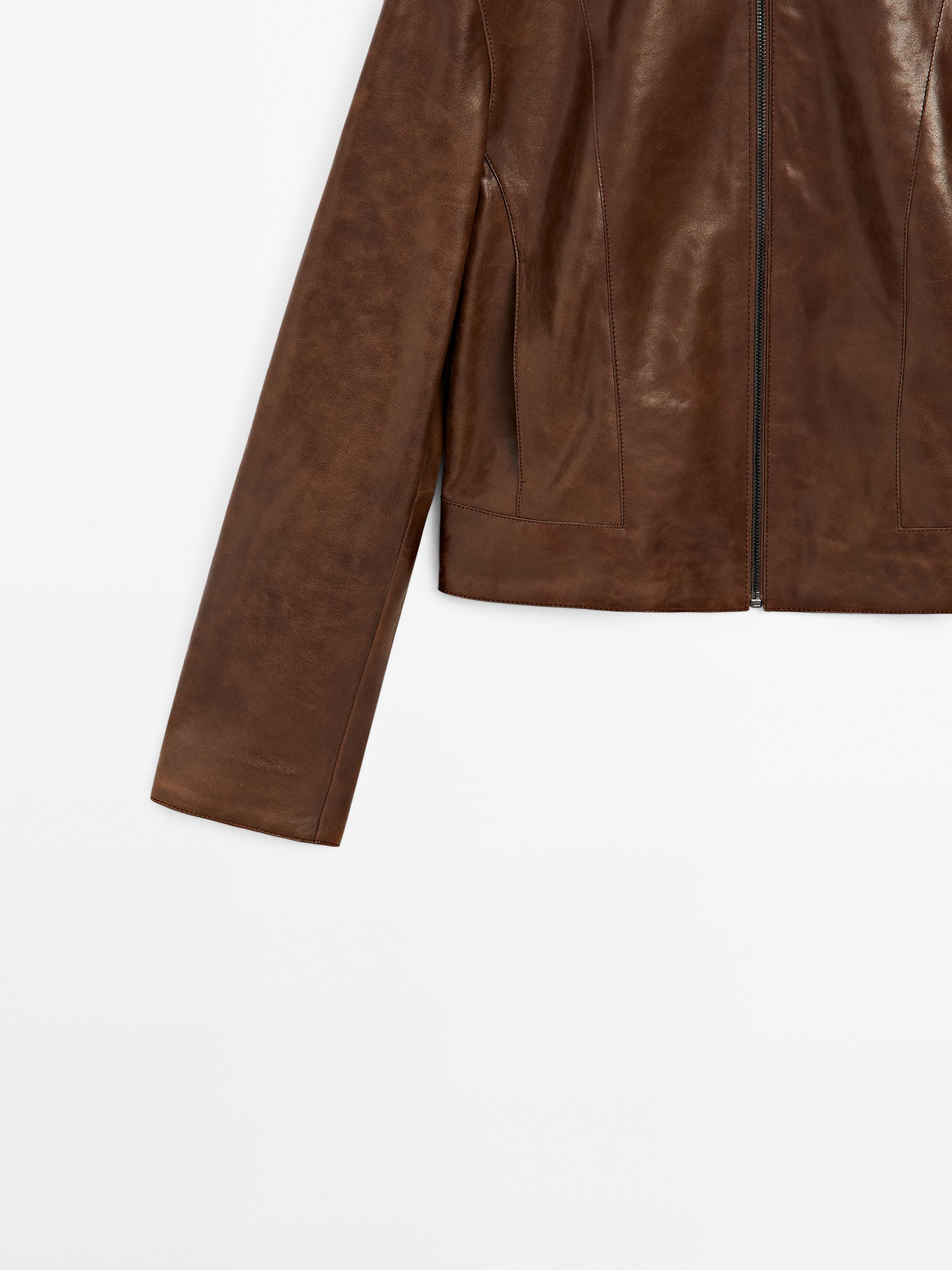 Blouson court en cuir nappa