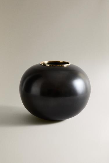 BRASS SPHERE VESSEL I COLIN KING - Black by Zara