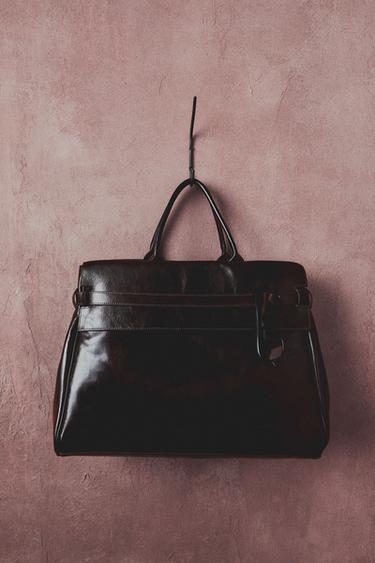 BOLSO DE MANO PIEL - Negro de Zara