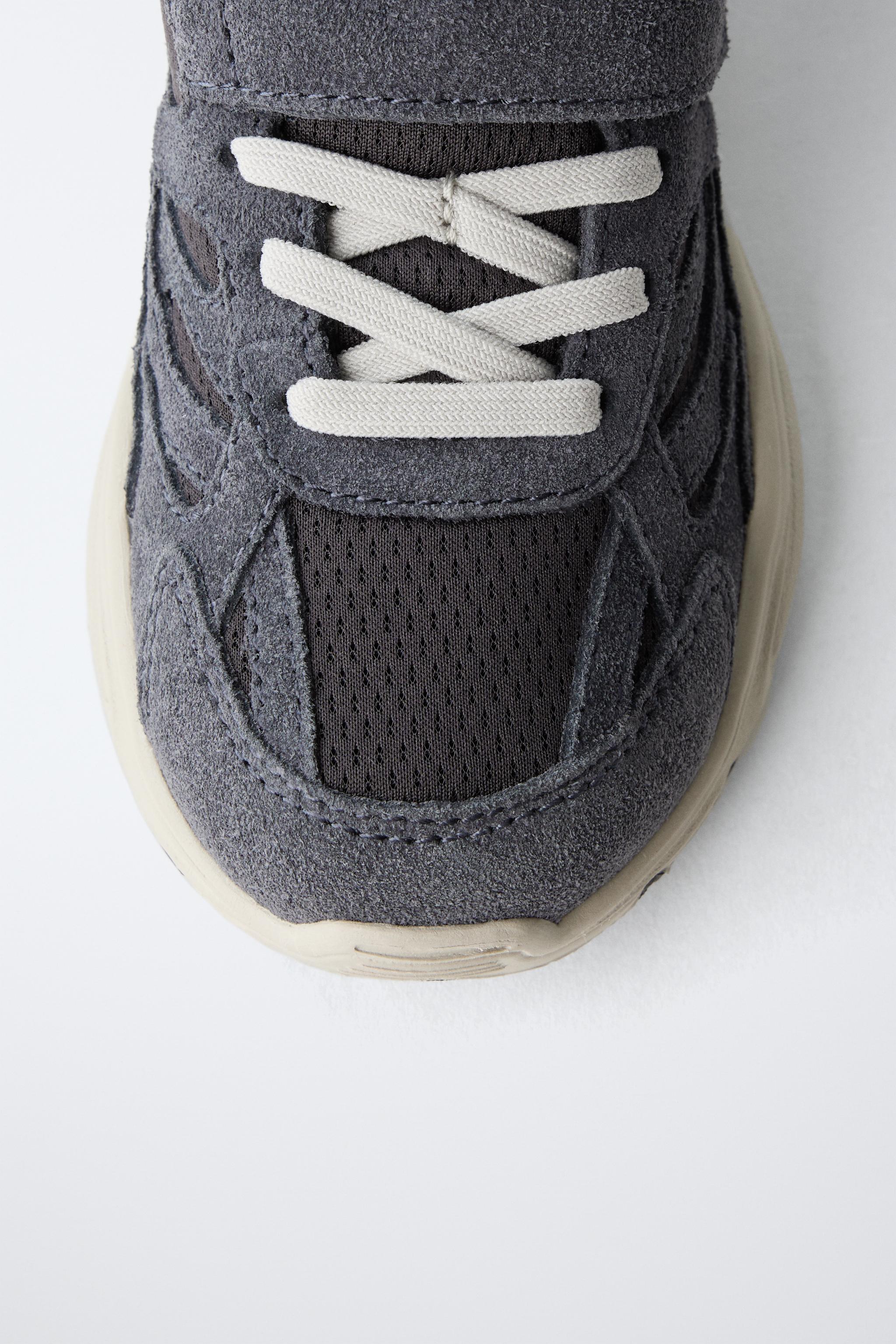 MULTI-PIECE ATHLETIC SNEAKERS