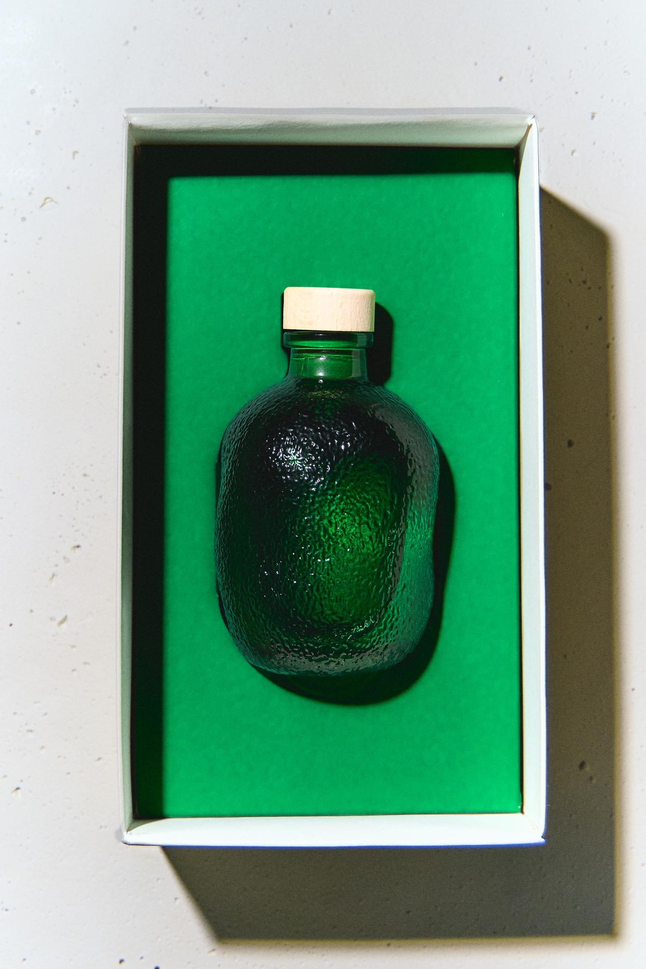 ДИФФУЗОР С ПАЛОЧКАМИ YUZU & MUSK (180 МЛ)