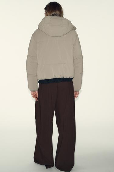 ANORAK COURT À CAPUCHE DÉPERLANT COUPE-VENT - Marron clair de Zara - Image 4