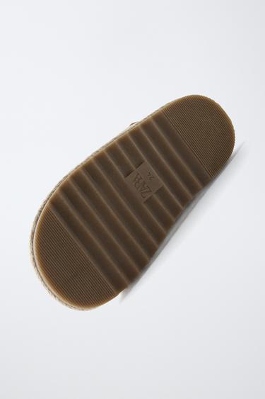 SANDALE AUS JUTE UND LEDER - Sandfarbe von Zara
