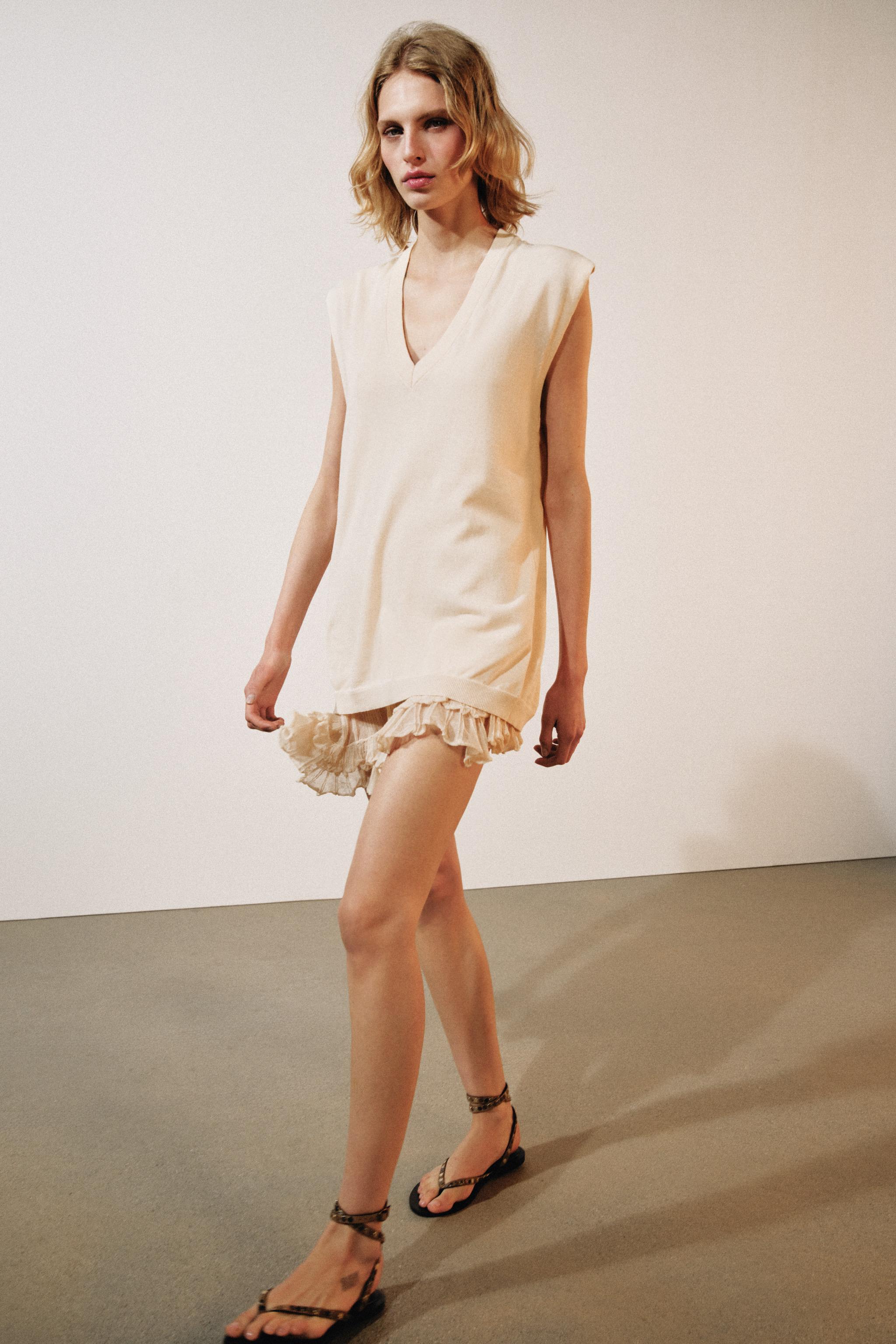 LONG COMBINATION KNIT VEST