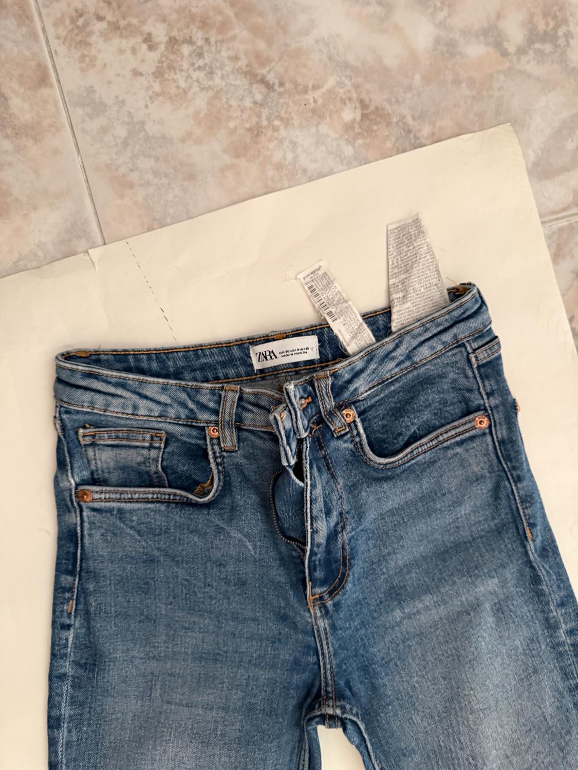 FLARED MID-RISE CROPPED TRF JEANS - Image 2
