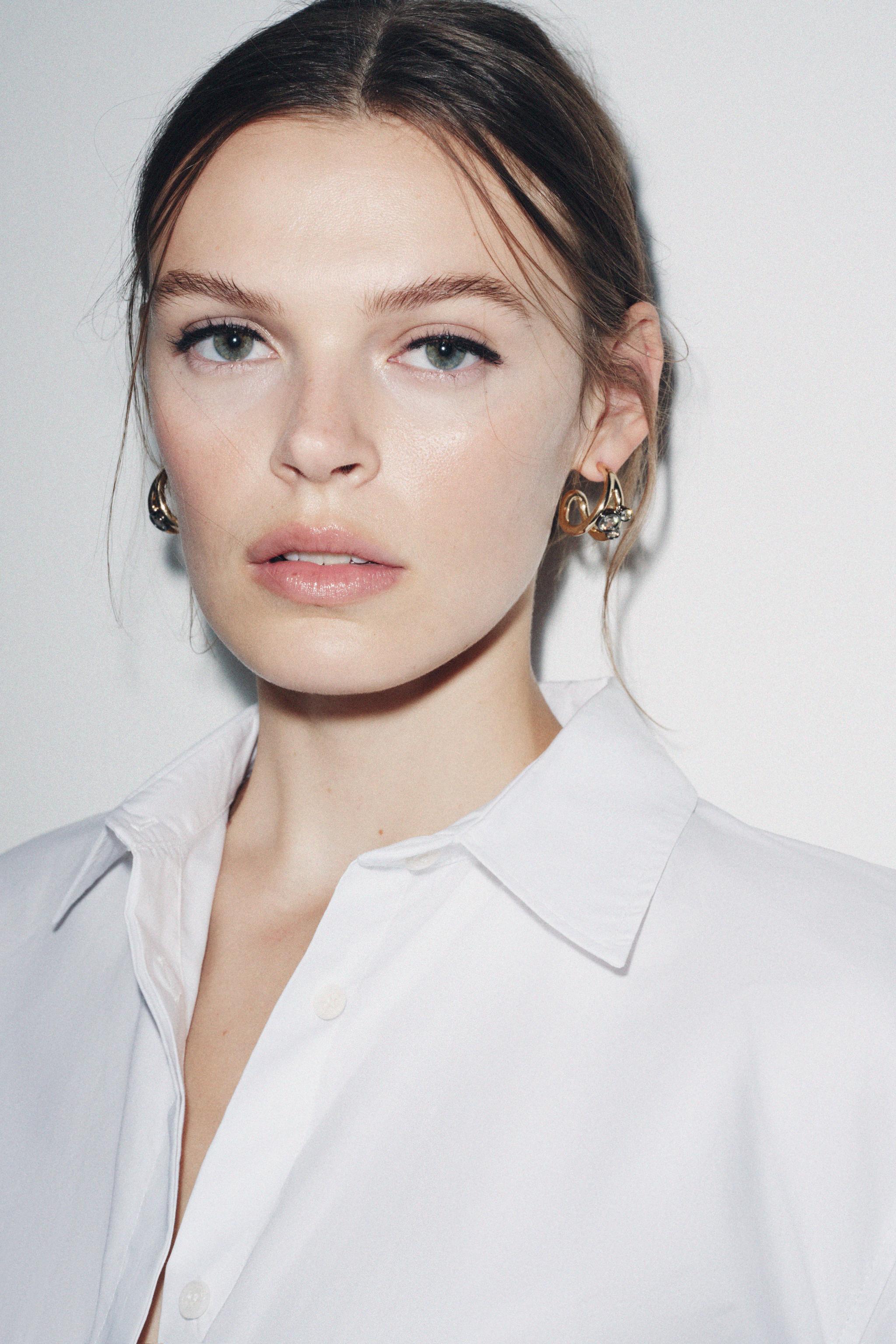 SPARKLY DOUBLE HOOP EARRINGS