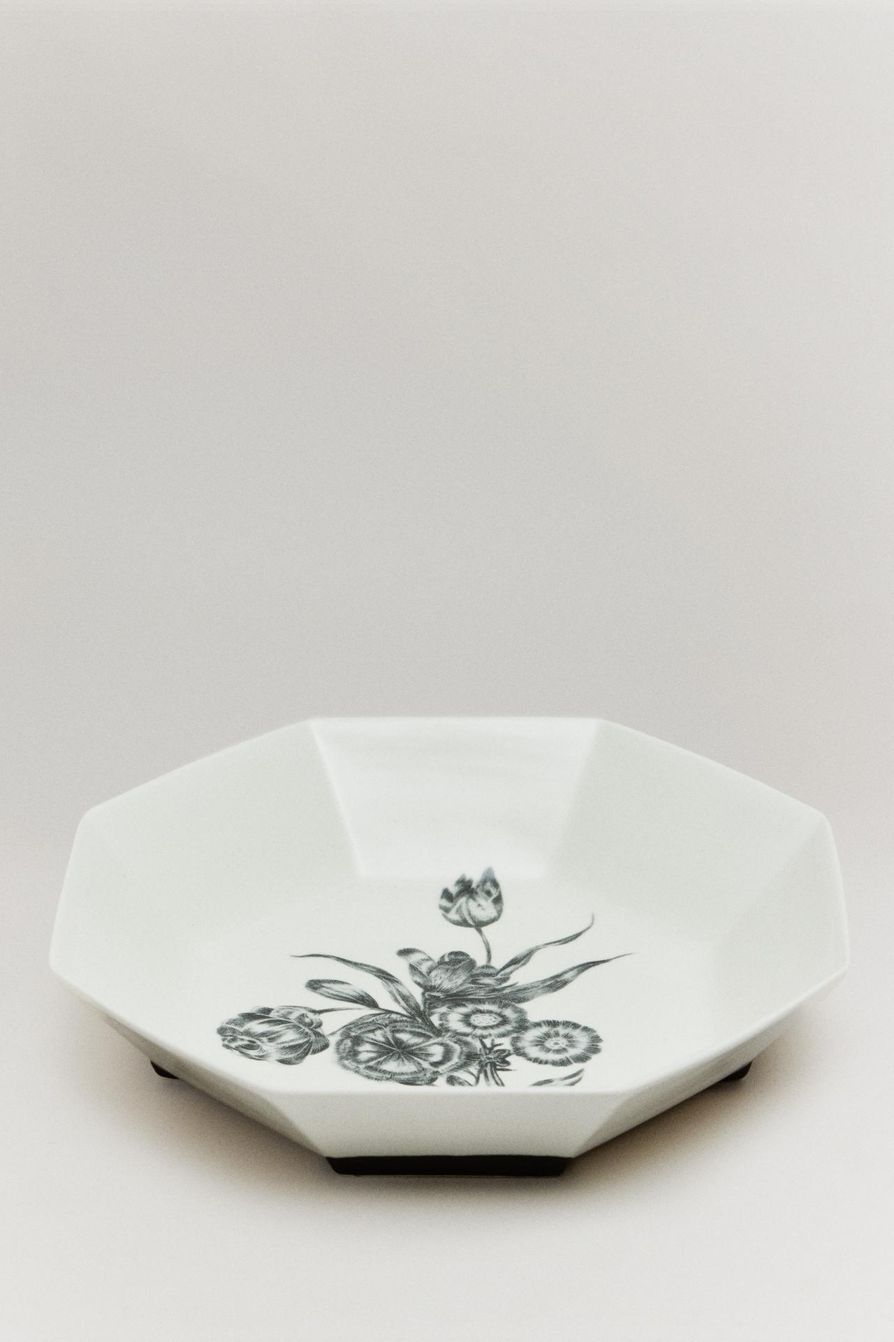 THE SKY OCTAGONAL DEEP PLATE — White