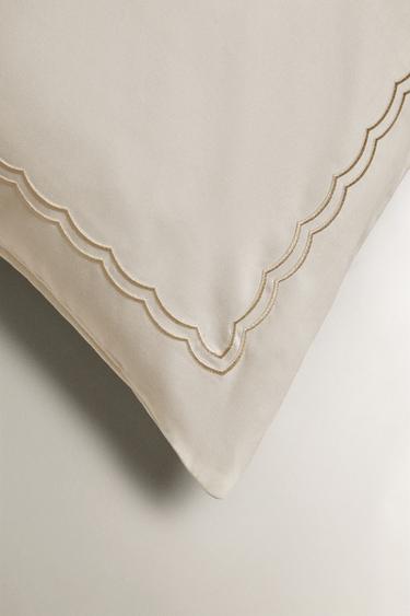 COTTON SATEEN PILLOWCASE WITH TRIM (300 THREAD COUNT) - Cava by Zara - Image 3