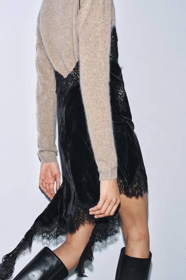 ROBE EN VELOURS AVEC DENTELLE ZW COLLECTION - Noir de Zara - Image 2