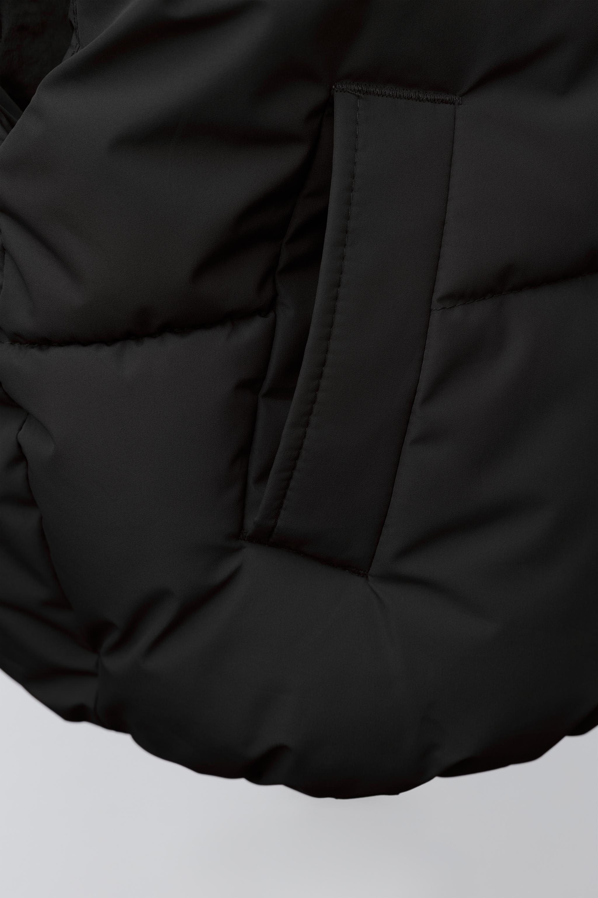 WATER REPELLENT PADDED VEST