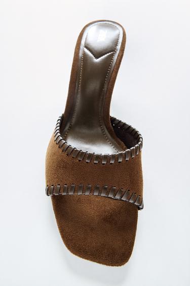 MULES À SURPIQÛRES ET TALONS - Marron de Zara