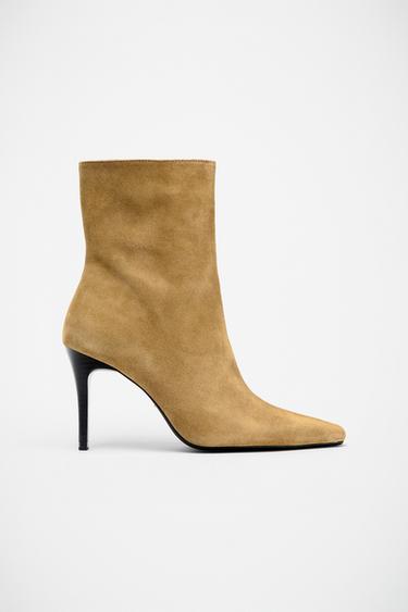 حذاء للكاحل من الجلد المقلوب بكعب رفيع - بيج الخاص بـ Zara