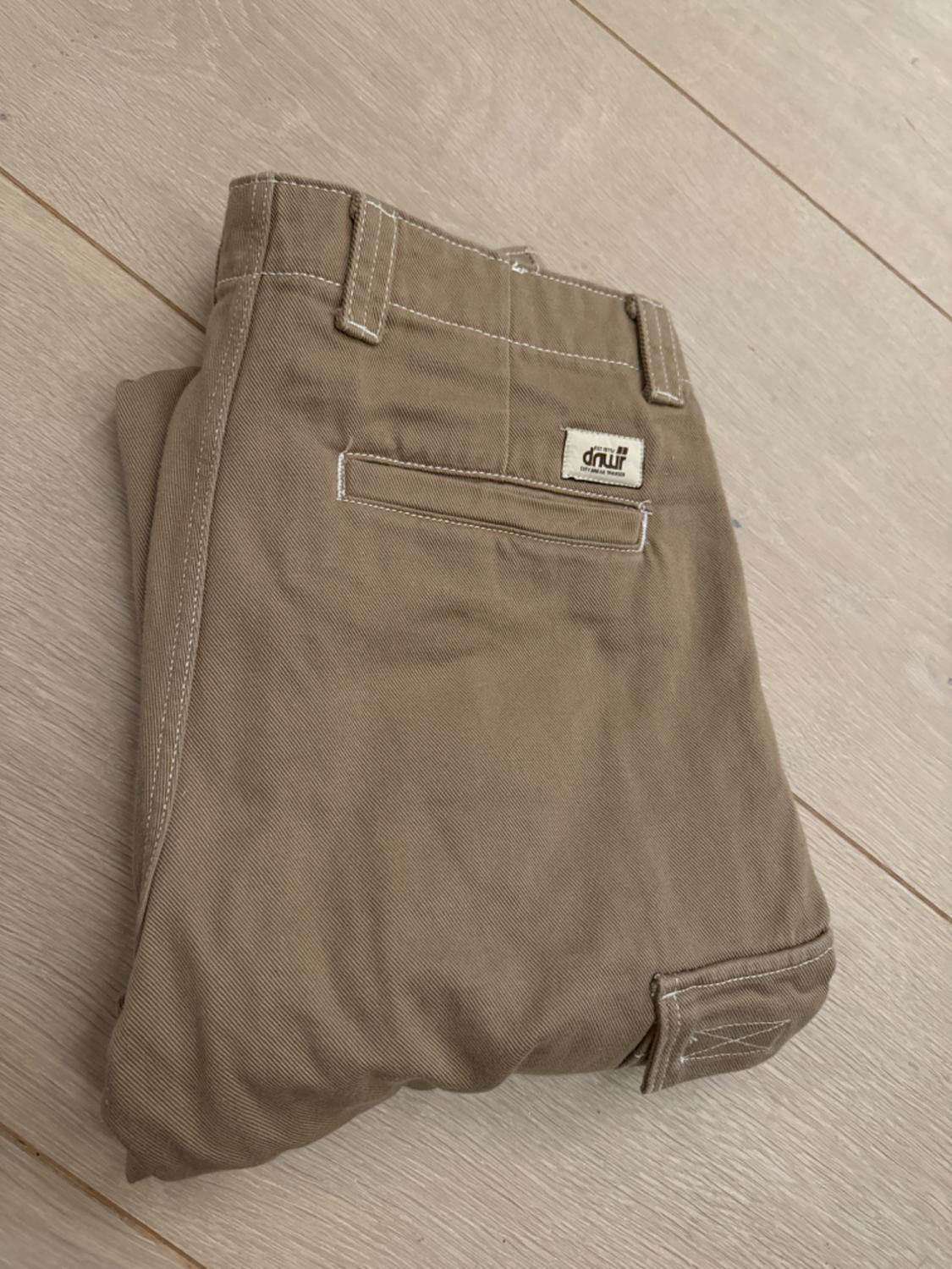 PANTALÓN CARGO PESPUNTE CONTRASTE - Image 3